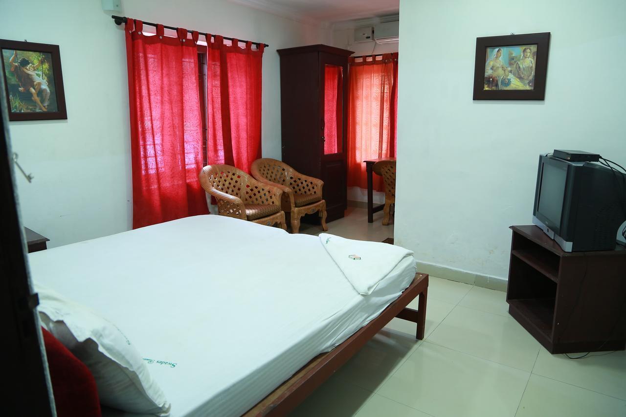 Swades Residency Hotel Cheruvalli Buitenkant foto